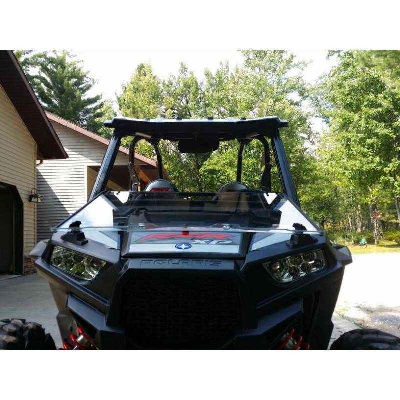 Стекло лобовое откидное Polaris RZR 1000 XP 2879505